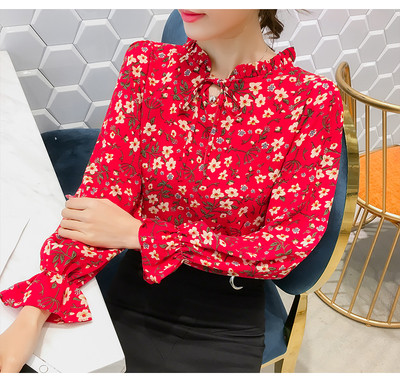 Κομψό γυναικείο πουκάμισο  με μοτίβα λουλουδιών