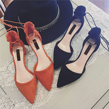 Дамски ежедневни обувки с ток в два цвята 