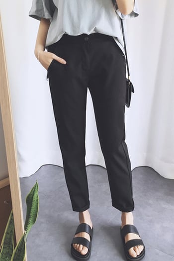 Класически дамски стилен черен панталон