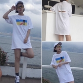 Страхотна дамска тениска тип туника с щампа и цепка на гърба