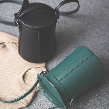 Страхотна дамска чанта тип кофа с дълга дръжка в няколко цвята