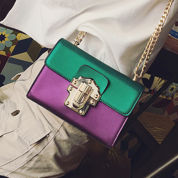 Дамска малка чантичка с дълга дръжка за през рамо тип куфарче