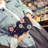 Страхотна дамска ръчна чантичка на цветчета