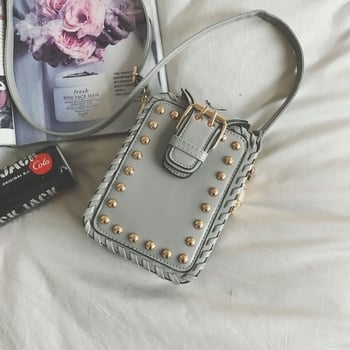 Страхотна дамска мини чантичка с перли тип портфейлче и дълга дръжка