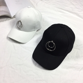 Страхотна дамска шапка с козирка в два цвята