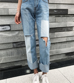 Πολύ μοντέρνο μοντέλο  γυναικεία τζιν "Boyfriend" με 7/8 μήκος