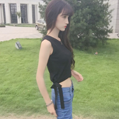 Καθημερινές γυναίκες potniche πλευρά ωοθήκες