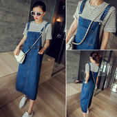 Ежедневна тъмносиня дамска дънкова рокля в стил гащеризон