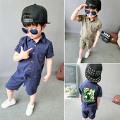 Μοντέρνο σετ για τ αγόρια  - πουκάμισο και κοντό παντελόνι σε δύο χρώματα με σχέδιο καμουφλάζ στην πλάτη