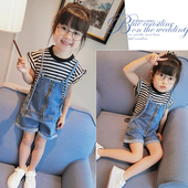 Κομψό σύνολο κοριτσιών που περιλαμβάνει μπλουζάκια με κοντό μανίκι και φανελάκι τζιν ολόσωμο παντελόνι