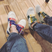 Υπέροχα γυναικεία πάνινα παπούτσια σε δύο χρώματα 