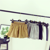 σορτς Casual των γυναικών σε ευρεία παντελόνια