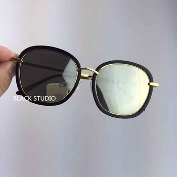 Πολωμένο γυαλιά ηλίου για τις γυναίκες σε στυλ ρετρό