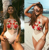 Γενικευμένη μαγιό με ανοιχτή πλάτη και κεντήματα