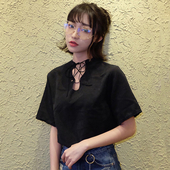 Черна дамска блуза с къс ръкав и връзки на врата