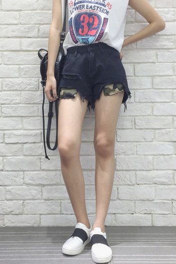 Модерни дамски къси дънкови панталони с камуфлажни пришивки