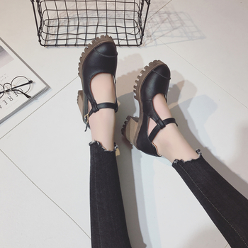 Стилни дамски затворени сандали с дебел ток и подметка в бежов, кафяв и черен цвят
