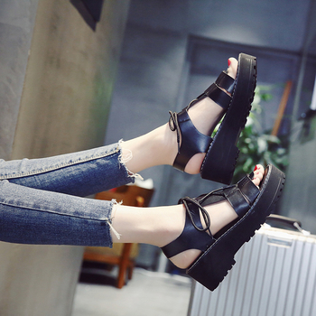 Ежедневни дамски сандали с връзки в бял, бежов и черен цвят