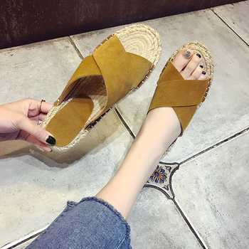 Велурени дамски чехли идеални за горещите летни дни