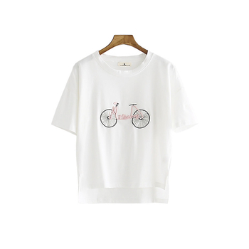 Ежедневна дамска тениска с къс ръкав и бродирано колело