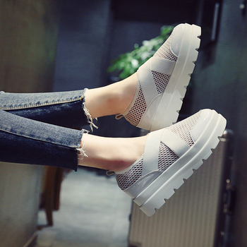 Ежедневни дамски обувки с мрежа, в бял и черен цвят