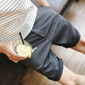 Κομψή ελαστική σορτς αρσενικό σε γκρι και μαύρο