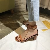 Παπούτσια του φωτός, παχύ ηλεκτρικής ενέργειας σε τρία χρώματα