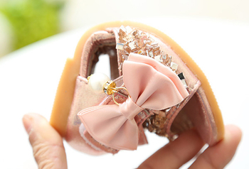 Лъскави детски сандали за момичета със странична панделка, в сребърен, златен и розов цвят