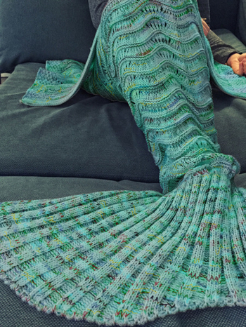 Топло одеяло във формата на русалка за студени нощи