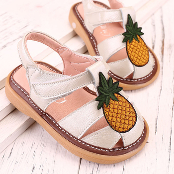 Детски сандали за момичета с апликация на ананас 