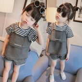 Παιδικό σετ για κορίτσια 3-κομμάτι κορίτσια- t-shirt, σορτς και ριγέ T-shirt