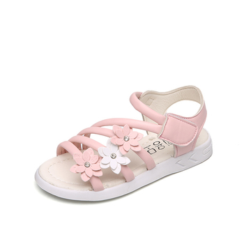 Сладки детски сандали за момичета с цветя, в розов, син и бял цвят