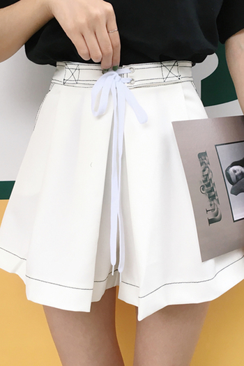 Много интересни дамски къси шорти имитиращи пола, с дълги връзки - 2цвята