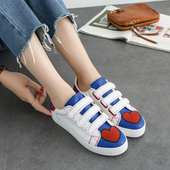 Πολύ φρέσκα και ενδιαφέροντα καθημερινά αθλητικά πάνινα παπούτσια με κεντήματα καρδιάς και λουράκια βελκρό