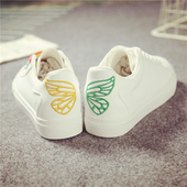 Καθημερινά πολύ άνετα γυναικεία αθλητικά παπούτσια με ενδιαφέρον κέντημα