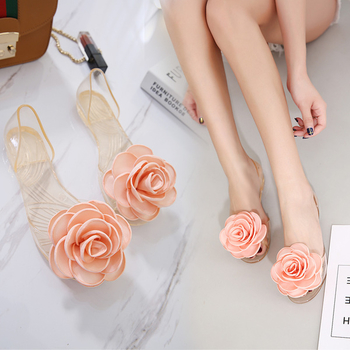 Много удобни летни гумени дамски сандалки с интересна апликация - роза