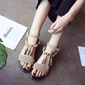 Καθημερινά κυρίες σανδάλια με πολλά ενδιαφέροντα φούντες μενταγιόν