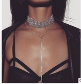 Стилен дамски чокър за врата с дълга красива висулка