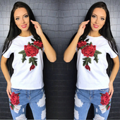 Πολύ απαλό και μοντέρνα κυρίες μπλούζα με έναν όμορφο broderiyka - 2 χρώματα