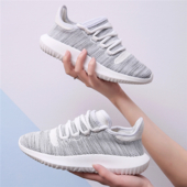 Πολύ άνετα γυναικεία αθλητικά πάνινα παπούτσια με ψηλή σόλα και κορδόνια