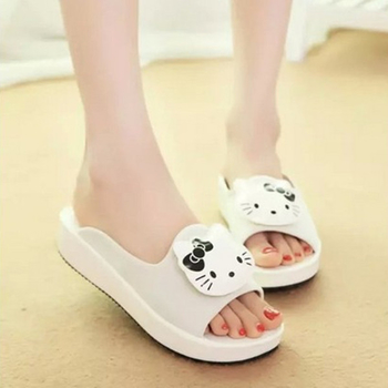 Интересни дамски чехли с апликация котенце - 4 цвята