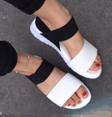 Σούπερ παπούτσια φρέσκα γυναικών με ελαστικούς ιμάντες