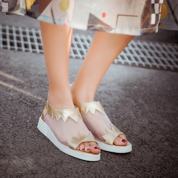 Сладки дамски сандали в сребърен и златен цвят