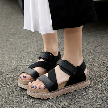 Модерни дамски сандали с устойчива подметка - много удобна, в бял, черен и зелен цвят 