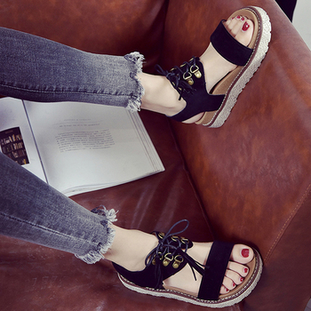 Ежедневни дамски сандали с удобна подметка и връзки в черен, сив и бежов цвят