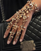 Страхотна гривна, стигаща до пръстите - няколко цвята