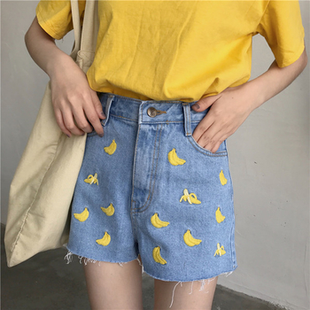 Модерни дамски къси панталони с бродерия на банани