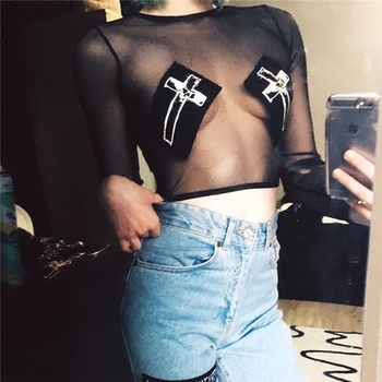 Прозрачна дамска блуза с кръпки на гърдите в черен цвят