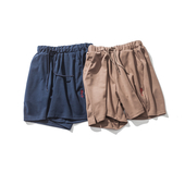 αθλητικά σορτς των ανδρών με ελαστικά και γραβάτες σε μπεζ και μπλε