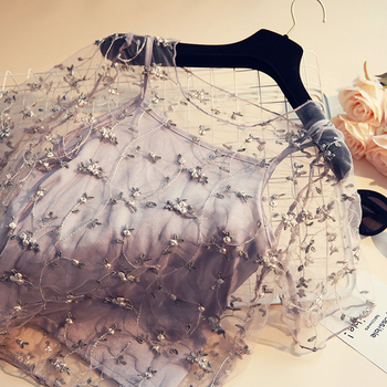 Прозрачна дамска блуза с декорация в сив и бежов цвят